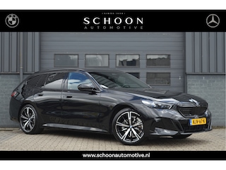BMW 5-serie Touring 520i | M-PAKKET | PANO | ACC | CAM | H&K | TREKHAAK |