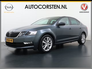 Skoda Octavia 1.0TSI 116PK Stoelverwarming Trekhaak Apple Carplay Android Auto Navi Ecc Cruise Control Pdc Lmv 17" Led WLAN Bluetooth Isofix Dealeronderhouden 1.300KG Trekgewicht 1e Eigenaar Origineel Nederlandse Auto