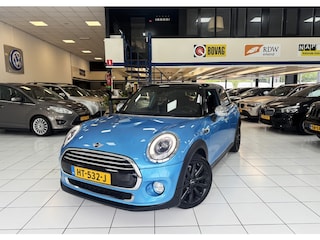 Mini Cooper 5-Deurs 1.5 Chili Bns