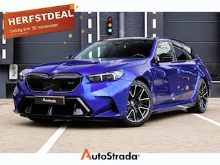 BMW 5-Serie Touring (g61) 728pk xDrive | Marina Bay Blue | Bowers & Wilkins | Carbon | Trekhaak | M Drive Prof |