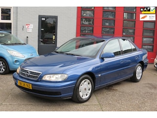 Opel Omega 2.2i-16V Business Edition slechts 122.000 Km !!, Automaat
