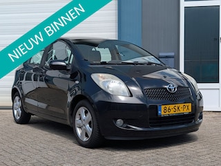 Toyota Yaris 1.3 VVTi Luna CLIMA/AIRCO/LEER/KEYLESS * Nieuwe APK