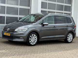 Volkswagen Touran 1.8 TSI 180PK Highline 7-Pers Aut. Navi Camera Pano Trekhaak