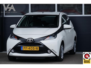 Toyota Aygo 1.0 VVT-i x-play, NL, camera, bluetooth, navi