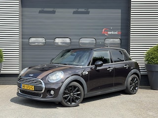 Mini Mini 5-Deurs 1.2 Salt Business | Navigatie | Parkeersensoren | Airco | 17 Inch Lichtmetalen Velgen |
