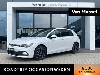 Volkswagen Golf 1.4 eHybrid Style | PANORAMADAK | TREKHAAK | STOEL-STUUR VERWARMING | CAMERA | ADAPTIEF CRUISECONTROL |
