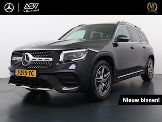 Mercedes-Benz GLB 200 AMG Premium Plus | Panorama - Schuifdak | Trekhaak | Memory Seats | Multibeam LED Koplampen | Sfeerverlichting | DAB+ Radio | Stoelverwarming Voor | Achteruitrij Camera