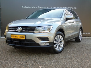 Volkswagen Tiguan 1.4 TSI 125 PK - PDC - Climate - Winterpakket - Trekhaak