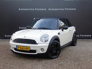 Mini Mini 1.6 Cabrio - PDC- Black edition - Airco