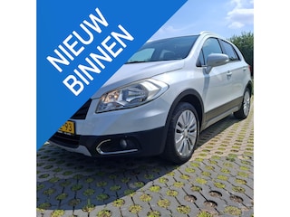 Suzuki S-Cross SX4 1.6 Exclusive Panoramadak, Sportvelgen, verwarmde voorstoelen