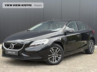 Volvo V40 1.5 T2 Nordic+ Camera / Stoel verwarming / Cruise control / Standkachel / LED / NAV /