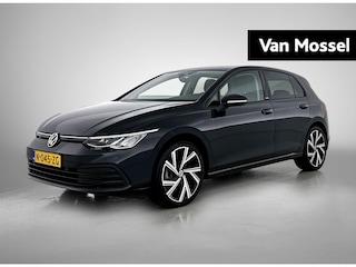 Volkswagen Golf 1.5 eTSI R-Line Business 150 PK | Automaat | Camera | Navigatie | Climate Control | Cruise Control Adaptief | Stoelverwarming |