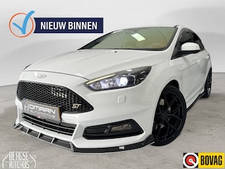 Ford Focus 2.0 ST-2 250PK 2016 RECARO MAXTON