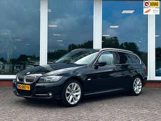 BMW 3-serie Touring 320i Luxury Line - Navi - PDC - LM