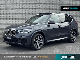 BMW X5 xDrive40i High Executive | Harman Kardon | Achterasbesturing | Panoramadak | Head-Up Display | Trekhaak | Voertuigvolgsysteem | M-sport |