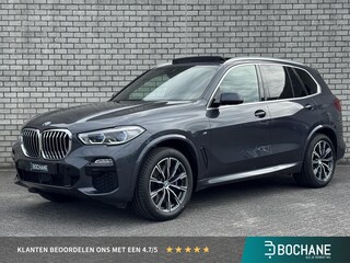 BMW X5 xDrive40i High Executive | Harman Kardon | Achterasbesturing | Panoramadak | Head-Up Display | Trekhaak | Voertuigvolgsysteem | M-sport |