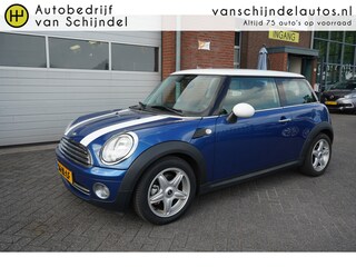 Mini Cooper 3-Deurs 1.6 CHILI ORIGINEEL NEDERLANDS ANDROID/APPLECARPLAY XENON BLUETOOTH 16INCH LMV 4X ZGAN BANDEN AIRCO STRIPING ELECTR.RAMEN/SPIEGELS