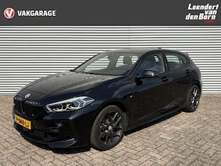 BMW 118i Business Edition M-exterieur pakket | Digitaal cockpit | Navigatie | Cruise | Climate | M-bekleding | M-stuur | Apple Carplay/Android Auto