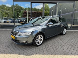 Skoda Octavia 1.4 TSI 150pk Sport ,Navi,Keyless,Xenon,Stoelverw,Elekt Klep,Clima