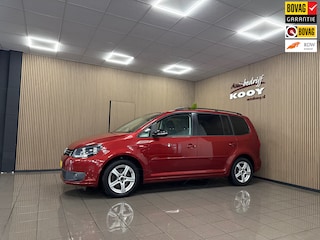 Volkswagen Touran 1.2 TSI Highline BlueMotion * 7 Persoons / Panoramadak / Trekhaak / Navigatie *