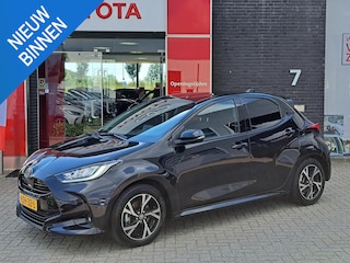 Toyota Yaris 1.5 Hybrid 115 Dynamic STOEL/STUURWIELVERWARMING ADAPTIVE CRUISE CONTROL DRAADLOOS TEL. LADEN