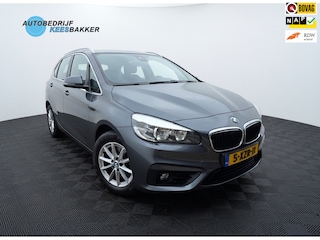 BMW 2-serie Tourer Executive | Trekhaak Afneembaar | Navigatie | Cruise Control