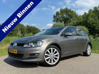 Volkswagen Golf 1.4 TSI ACT Connected Series / Uniek 25.638 km / 1e Eigenaar / H-Leder / Camera / Navi / Clima / Stoelverwarming /