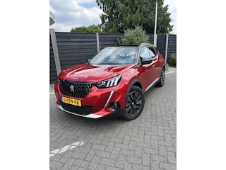 Peugeot 2008 1.2 PureTech 130PK GT Pack eat8 Panorama elektrisch schuifkanteldak, luxe Alcanrara bekleding met stoelverwarming, Full led verlichting en een afneembare trekhaak