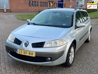 Renault Mégane Grand Tour 1.6-16V Business Line ECC Electric pakket Audio/CD LMV 16" Cruise Dakrails Trekhaak Dealerond. Nw Apk!
