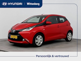 Toyota Aygo 1.0 VVT-i X-PLAY | CAMERA | NAVI | APPLE CAR PLAY & ANDROID AUTO | AIRCO | ELEKTRISCHE RAMEN | CENTRALE DEURVERGRENDELING OP AFSTANDBED. | BLUETOOTH |