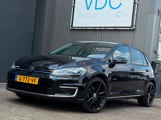 Volkswagen Golf E-DITION | Xenon | 19'' LMV | Automaat