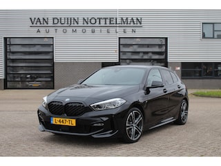 BMW 118i Business Edition M Sport / Carplay / LED / N.A.P.