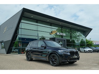 BMW X3 xDrive30e 292pk M-sport High Exe. Panoramadak Laser lampen 360 camera Black edition Sportstoelen leder
