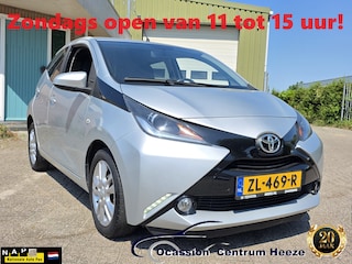 Toyota Aygo 1.0 VVT-i x-Joy! Camera! Lm! Half Leder! VERWACHT!