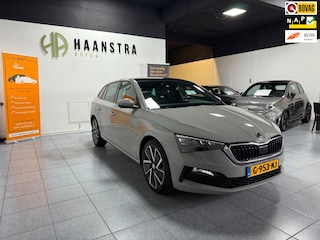Skoda Scala 1.0 TSI Sport Business Autom Pano-dak 116 PK Apple-Carplay NAP
