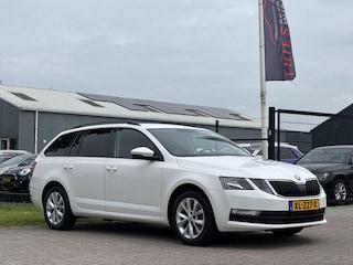 Skoda Octavia Combi 1.0 TSI Greentech Ambition Business cruise