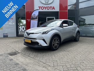 Toyota C-HR 1.8 Hybrid Dynamic TREKHAAK ALL SEASON BANDEN LAGE KMSTAND
