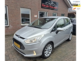 Ford B-MAX 1.0 EcoBoost Titanium. Nieuwe distributieriem + groot onderhoud gehad. O.a. camera, navi, cruise, etc. Zeer nette auto.