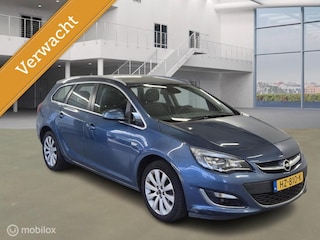 Opel Astra Sports Tourer 1.4 Turbo Business +