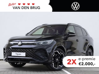 Volkswagen Tiguan R-Line Edition 1.5 eHybrid 272 PK | Navigatie | Trekhaak | LED Matrix | Black style | Panoramadak |