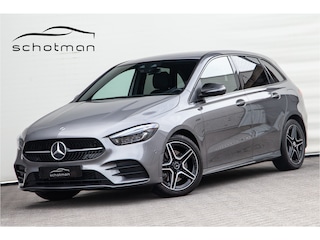 Mercedes-Benz B-klasse 250 e AMG Night Edition, Widescreen, Trekhaak, Camera, Hybride