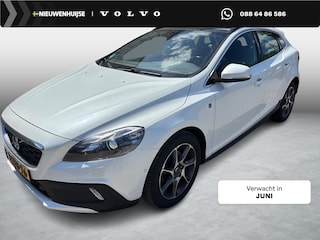 Volvo V40 1.6 T4 Ocean Race | Trekhaak | Panoramadak | Achteruitrijcamera | Parkeersensoren | Lederen Bekleding | Stoelverwarming | Bi-Xenon Adaptief | Navigatie | High Performance Audio