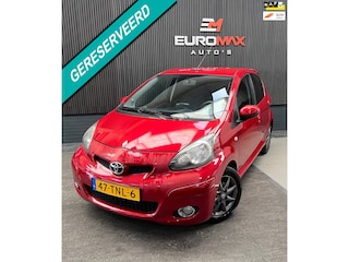 Toyota Aygo 1.0-12V Dynamic Navigator - 1e Eigenaar - NAP - NAV - Airco.