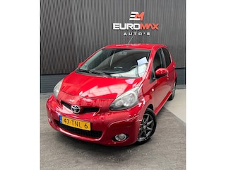 Toyota Aygo 1.0-12V Dynamic Navigator - 1e Eigenaar - NAP - NAV - Airco.