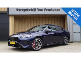 BMW 220 M-Sport Pro Pano.Dak H&K HUD 18inch LM Mokka Leder 360-View *Tansanit Blau* 1e Eigenaar *NL auto*