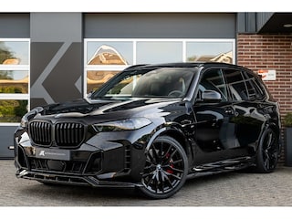 BMW X5 xDrive50e M Sport Pro | Panorama | Trekhaak | Luchtvering | 22' Inch | Camera | Iconic Glow | M Sportremmen |