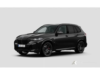 BMW X5 xDrive50e M Sport Pro | Panorama | Trekhaak | Luchtvering | 22' Inch | Camera | Iconic Glow | M Sportremmen |