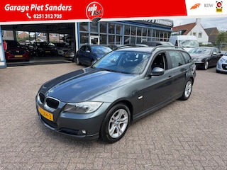 BMW 3-serie Touring 318i Business Line I Cruise I Clima I Panoramadak I Automaat I NL-Auto