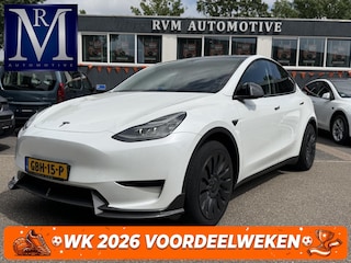 Tesla Model Y RWD 58 kWh UNIEK!| |VAN €35.900:,- VOOR: 32.877,- UW WKVOORDEEL: 3.023,- | STOEL + STUURWIELVERWARMING l CARBON PAKKET | TESLA FABRIEKSGARANTIE 9-2027 OF TOT 80.000 KM |