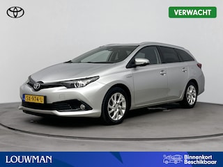 Toyota Auris 1.8 Hybrid Dynamic | Navigatie | Cruise Control | DAB | Climate Control | Trekhaak | Achteruitrijcamera |